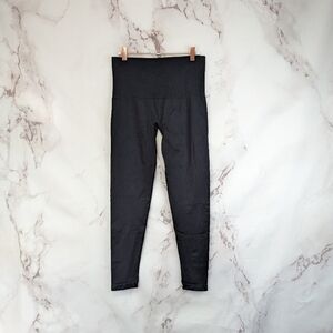 Spanx Leggings Womens Large Black Seamless Assets Mid Rise Shaping Crop Ankle